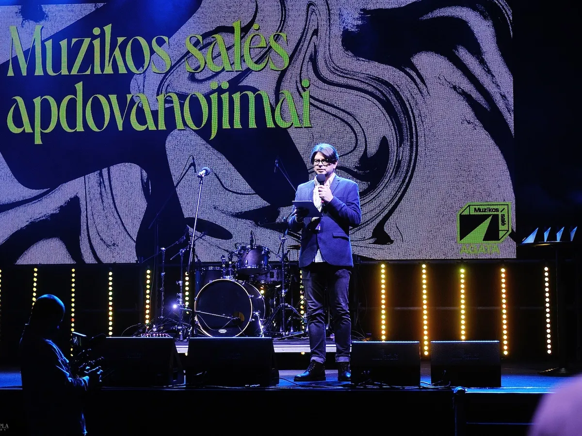 Lietuviškos muzikos klausytojai kviečiami išrinkti gražiausią 2022 metų albumo viršelį